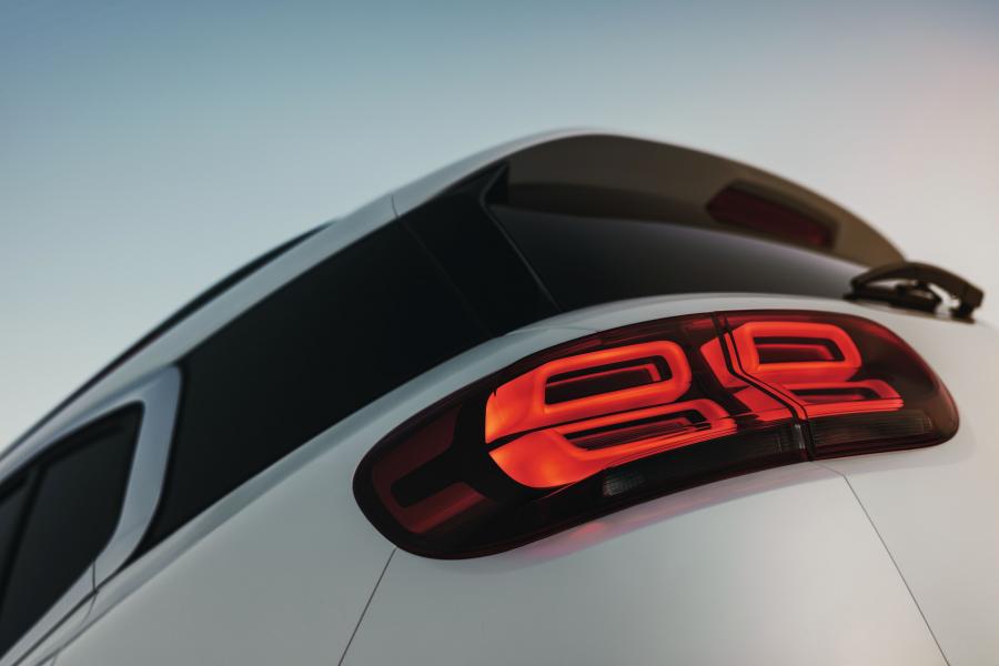 Логотип Citroen C5 Aircross 2018 года  (WW) (фото 22 из 50)